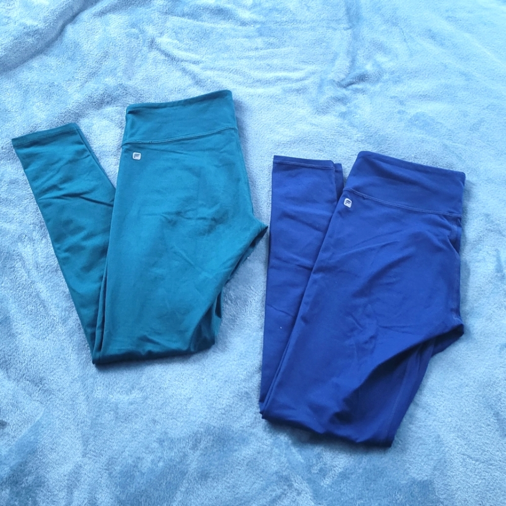 BLUE Fabletics mid-rise powerhold legging